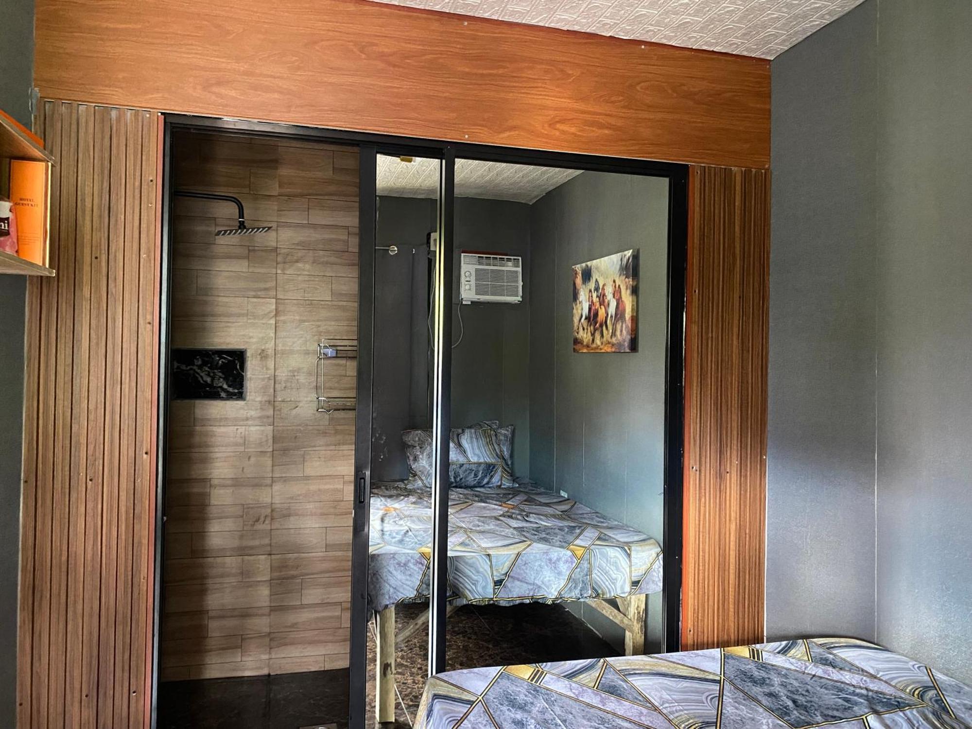 Jean Studio Apartment Panglao Habitación foto